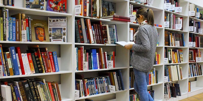 5 Advantages of an Online Bookshop